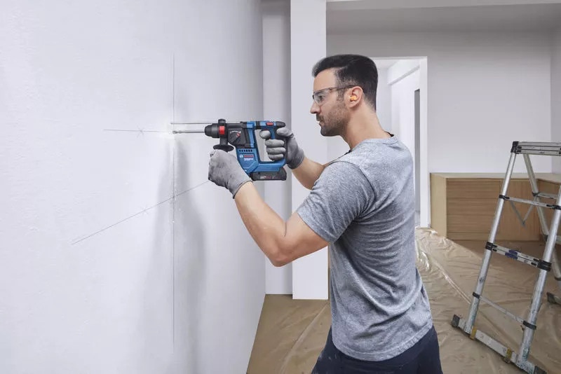 Bosch cordless rotary hammer GBH 18V-18 Prof. w. SDS Plus