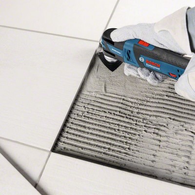 Bosch cordless multi-cutter GOP 12V-28 without battery in L-BOXX