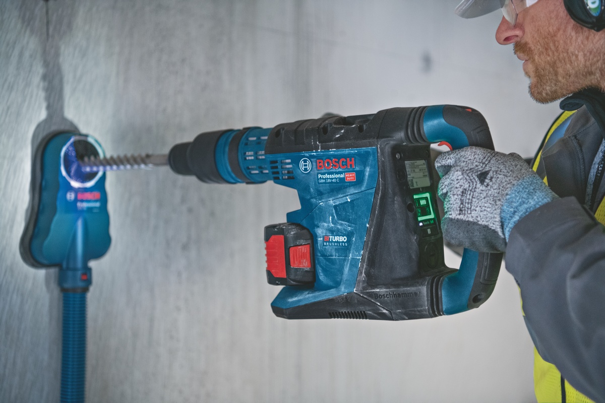 Bosch GBH 18V-40 C PROFESSIONAL cordless rotary hammer Biturbo with SDS MAX