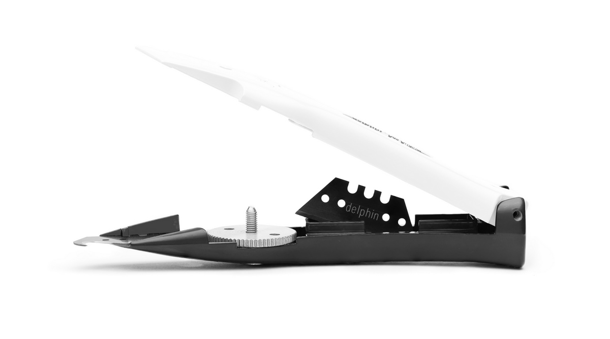 Delphin®-03 Club Edition black and white utility knife incl. plastic sheath