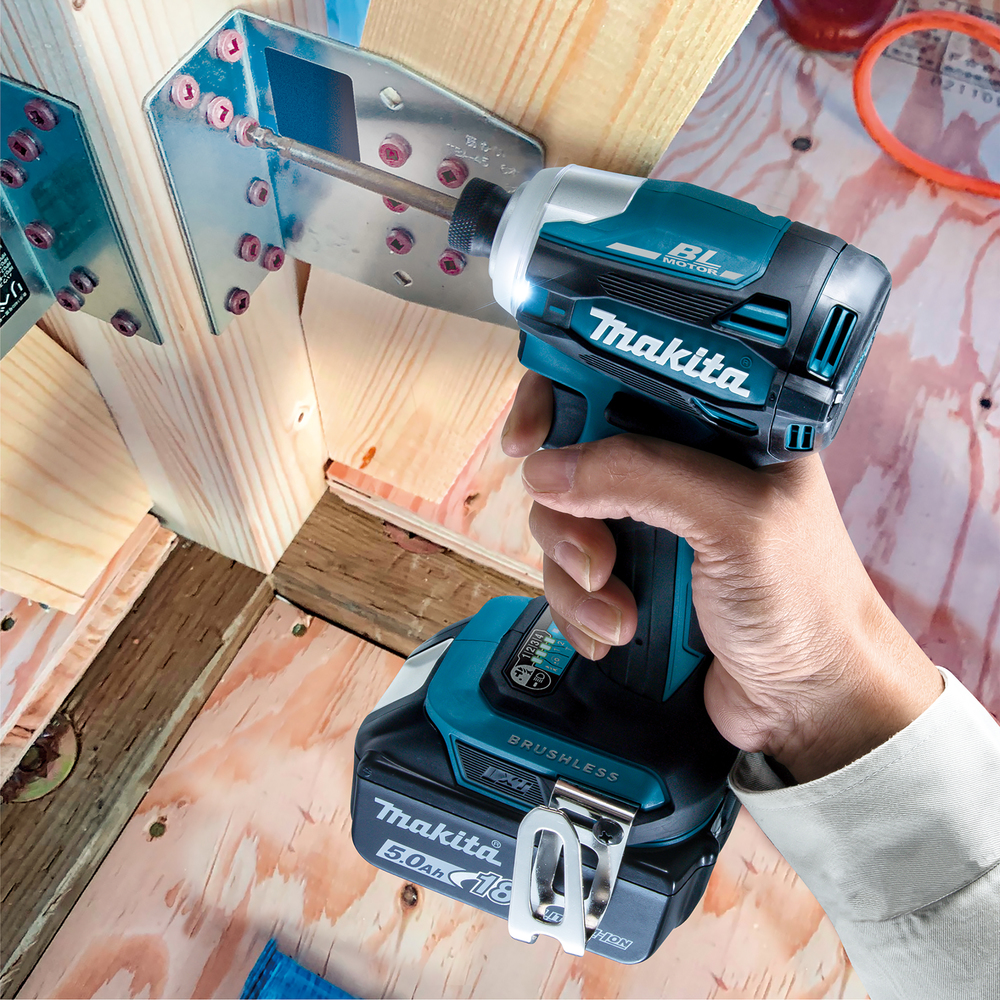 Makita DTD172RTJ cordless impact wrench 5.0 Ah, 2 batteries + charger