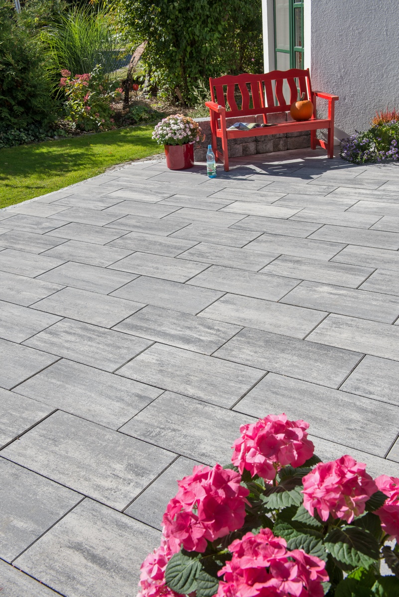 Kann Blockstufe Stratos 50x35x15cm titangrau betonglatt