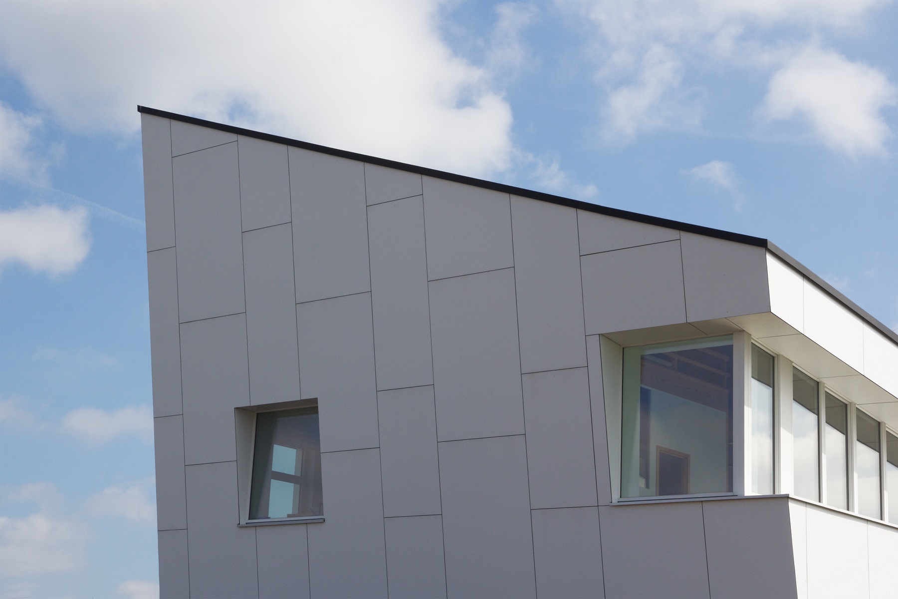 Trespa Meteon B1 beids. 3050x1530x8mm A03.4.0 Satin Silver Grey