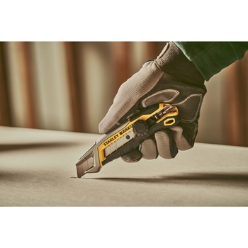 SBD Cutter FatMax 18mm z łamaczem ostrzy FMHT10592-0