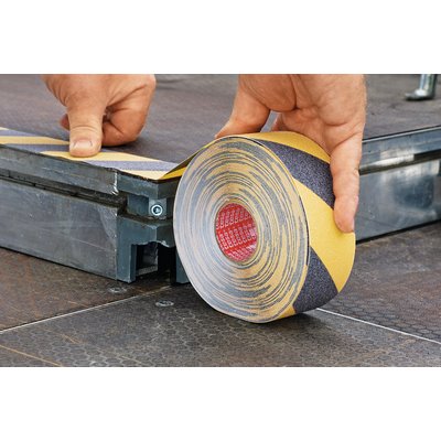 tesa® Anti-Slip Tape 15mx50mm 15mx25mm 16 Black-Yellow - 60951