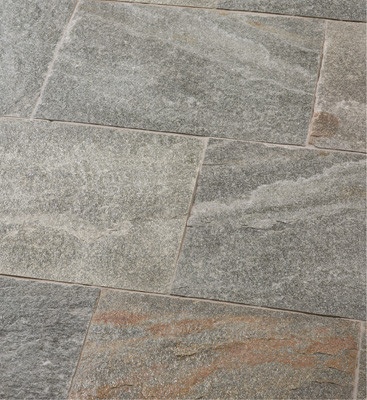 SELTRA LUSERNA VALLEVERDE EXACTA 40x2-4cm grey-yellowish gem. gneiss Ital.