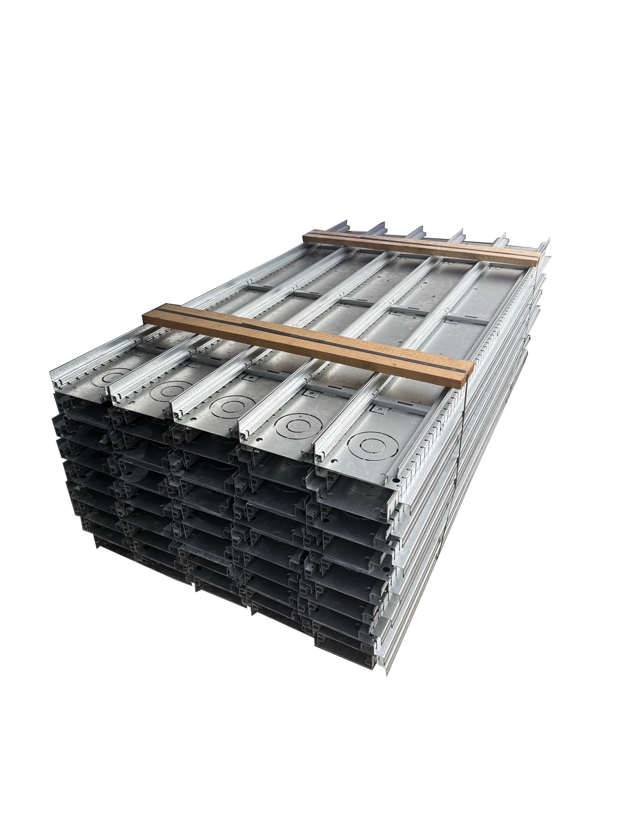 Kanał elewacyjny BG model "ISAR" 1500x155x45 obustronnie ocynkowany perforowany