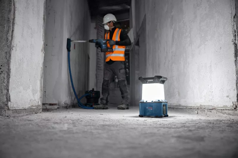 Bosch cordless construction light GLA 18VH-7500 incl. power cable