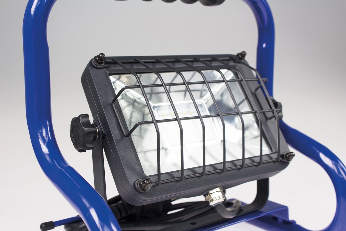 Schwabe Slimeline mobile chip LED 20W spotlight