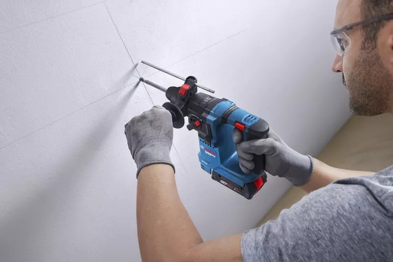 Bosch cordless rotary hammer GBH 18V-18 Prof. w. SDS Plus