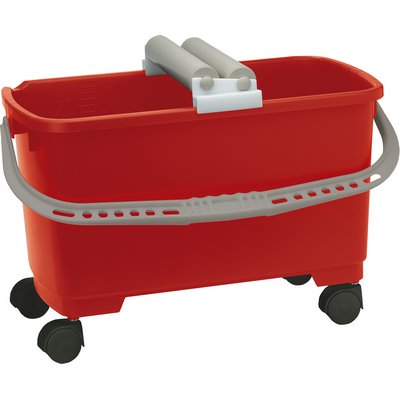 Triuso bucket w. double wheel attachment and 4 wheels