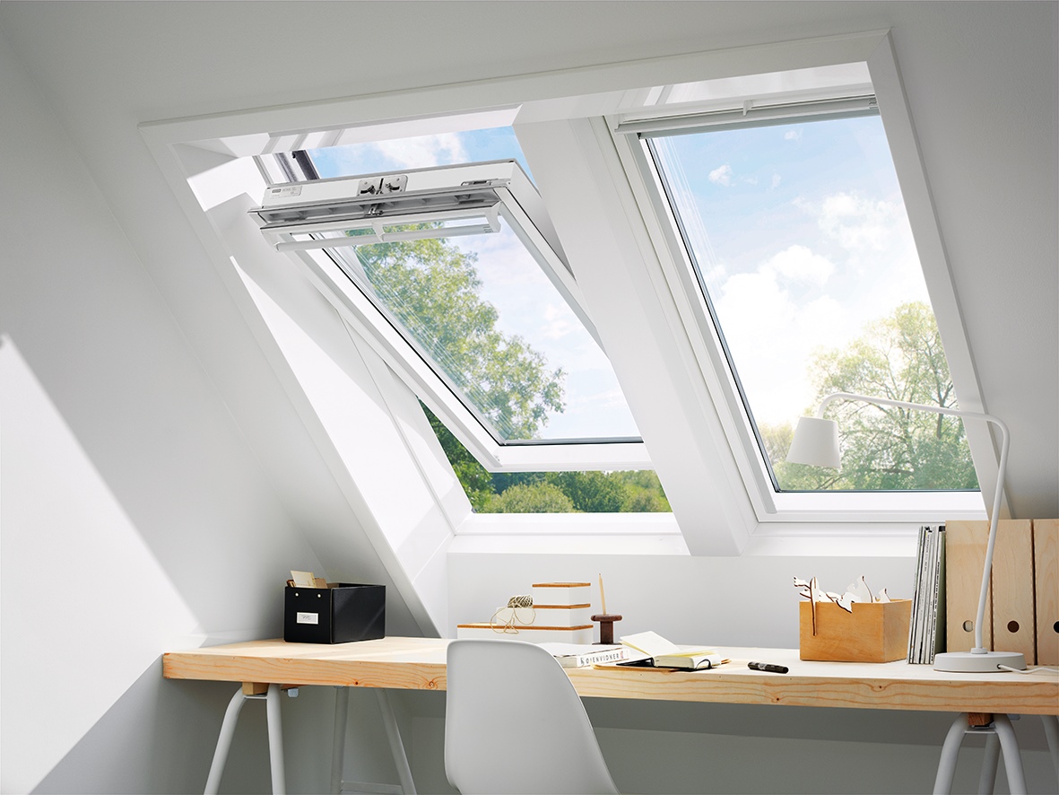 Okno obrotowe Velux GGL CK04 2070 biały lakier Thermo Alu 55x98