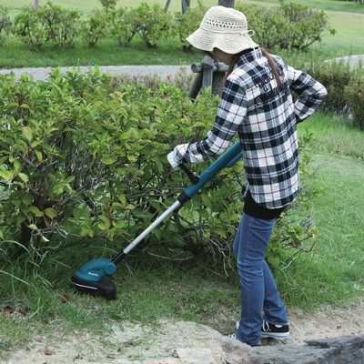 Makita cordless grass trimmer DUR181Z without battery and charger