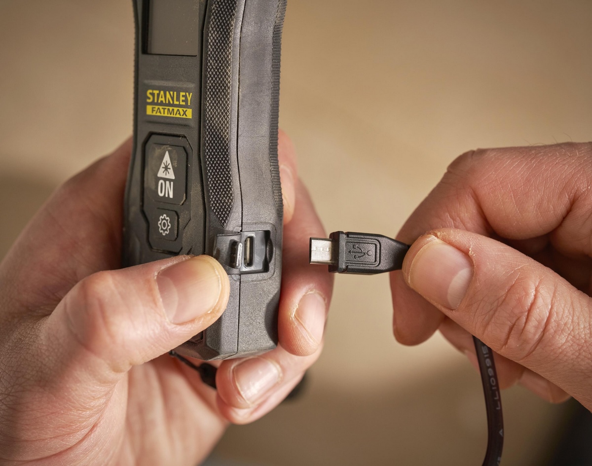 SBD FATMAX laser rangefinder up to 50m FLM165