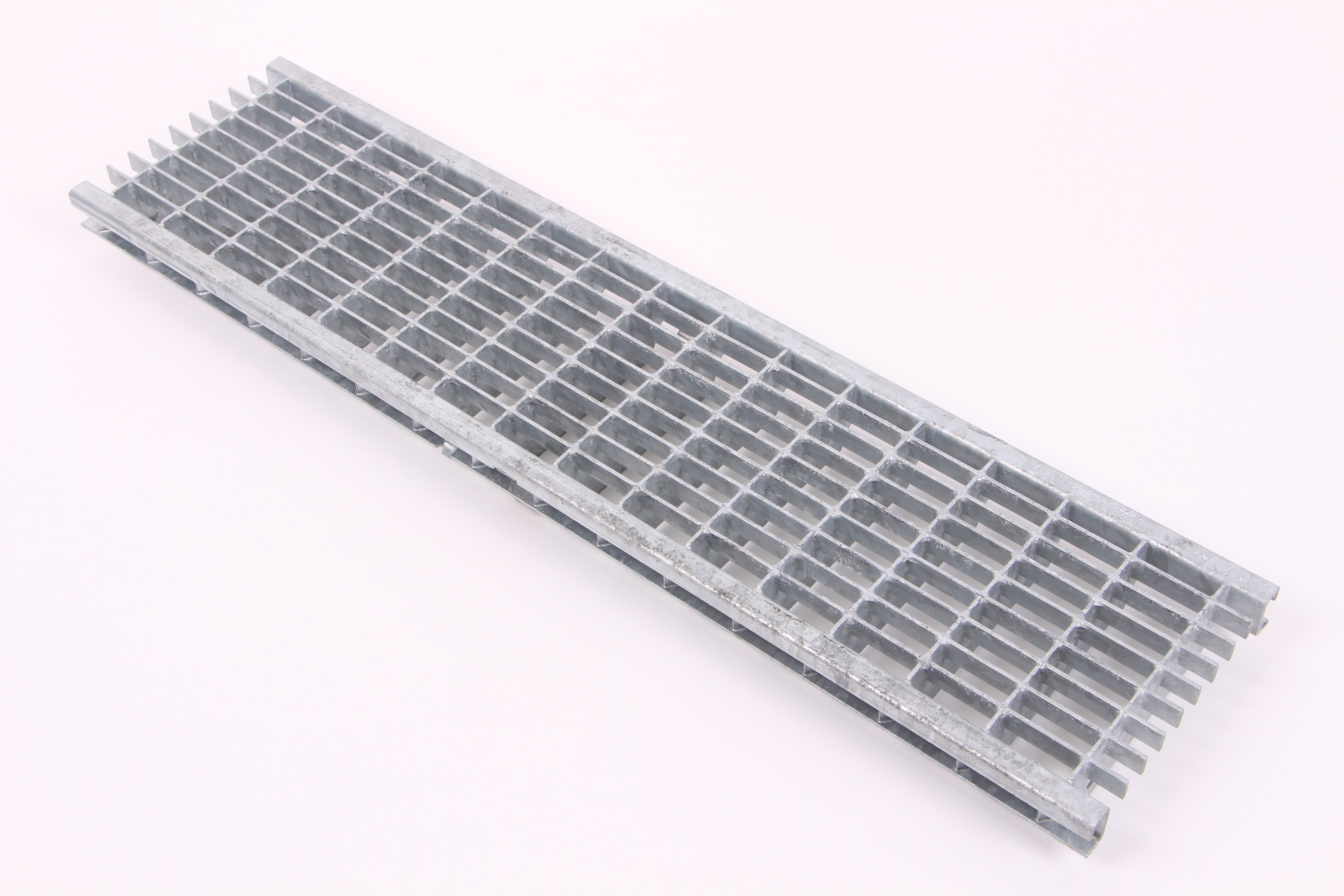 Kratka siatkowa ACO Drainlock Q+ NW 100 B125 0,5m MW 30x10mm STVZ