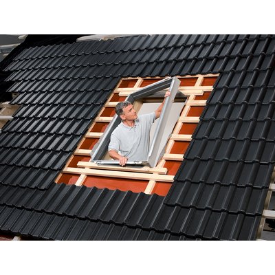 Zestaw izolacyjno-przyłączeniowy Velux BDX FK08 2001 z polietylenu z osłoną i rynną