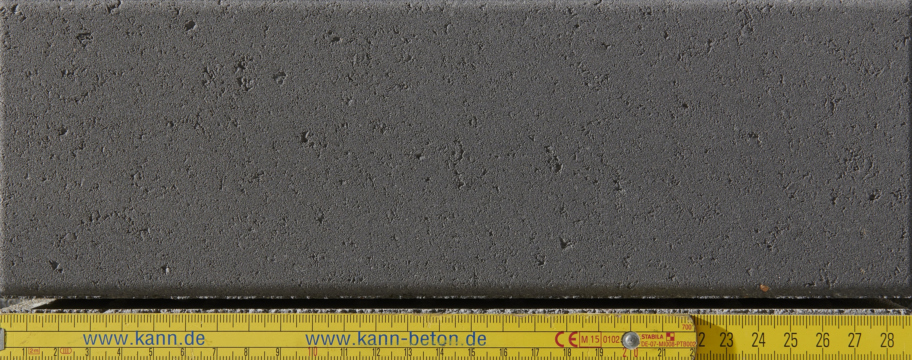 Pflaster Nimbus 30x10x8cm dunkelgrau betonglatt