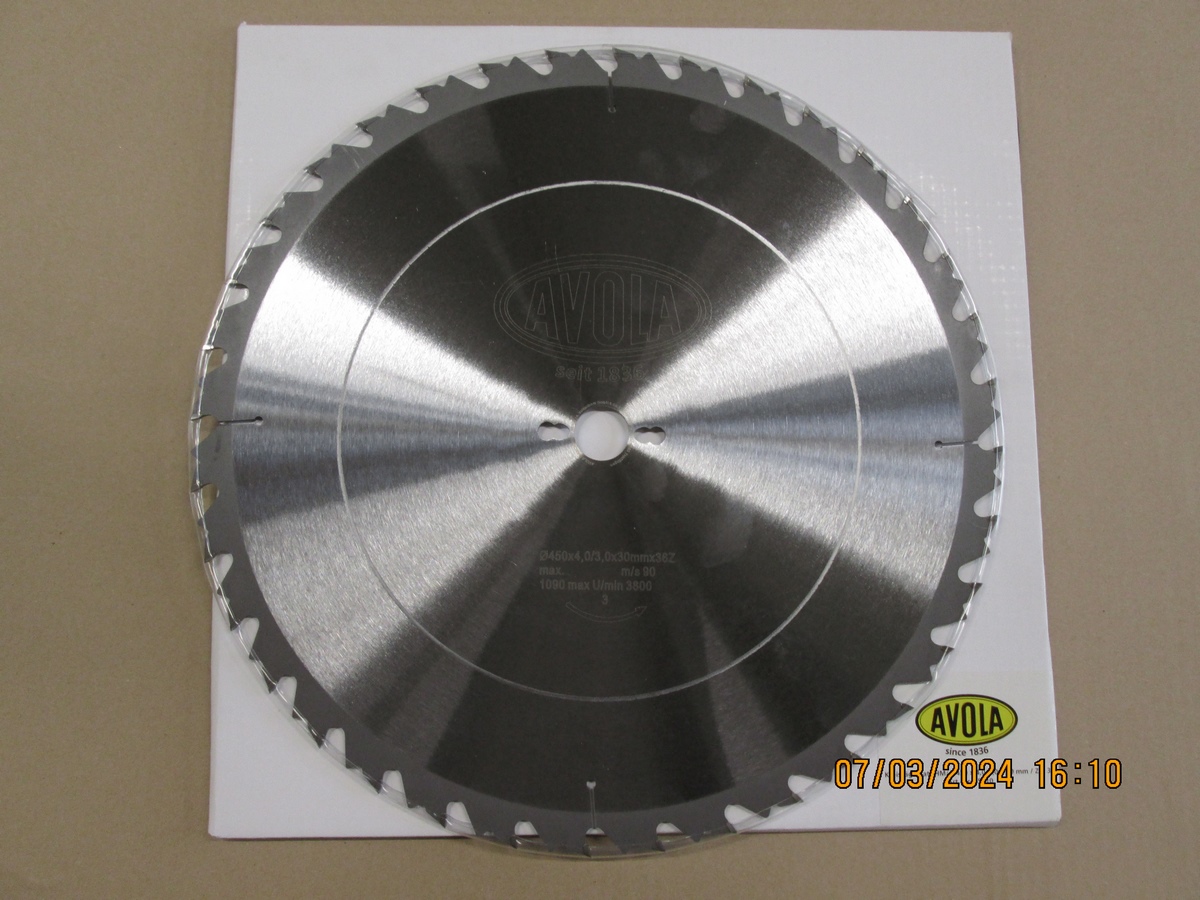 AVOLA Kreissägeblatt Hartmetall Ø 450mm 30x4.0/3.0mm Z36 m. Spanabweiser nagelf.