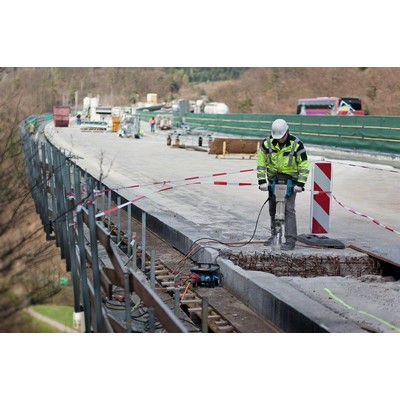 Profesjonalny młot wyburzeniowy Bosch GSH 27 VC