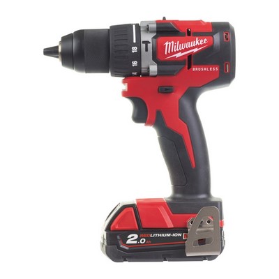 Akumulatorowa wiertarko-wkrętarka udarowa Milwaukee M18™ CBLPD-202C 2x2,0 AH + ładowarka